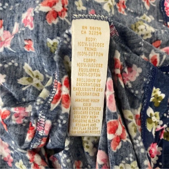 ❤️$10 Ric Rac top - Picture 6 of 7